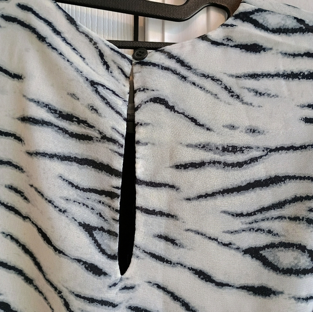 NWT Three Eighty Two‎ Sleeveless Zebra Print Dress Lined NWT Size XS - Picture 9 of 10